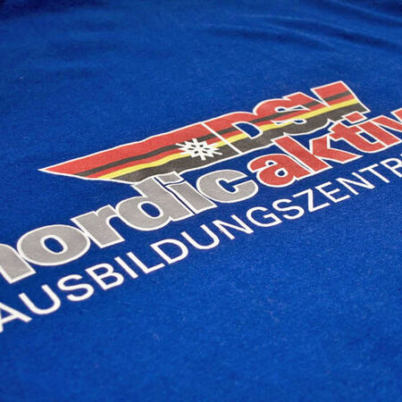 Werbetextilien - Druck am T-Shirt. Produziert von ags-werbung aus Welden in Bayern.
